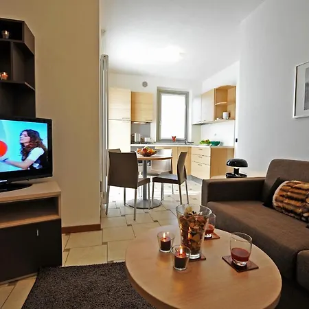 Appartamento Sleeps 4 Pool T421275